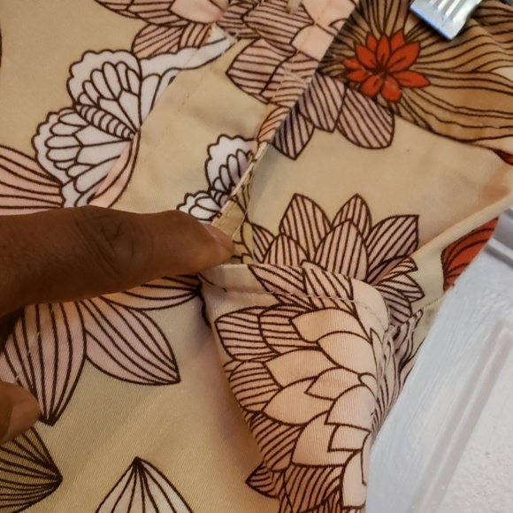Ann Taylor LOFT Floral Pants Size 4 - Picture 4 of 8